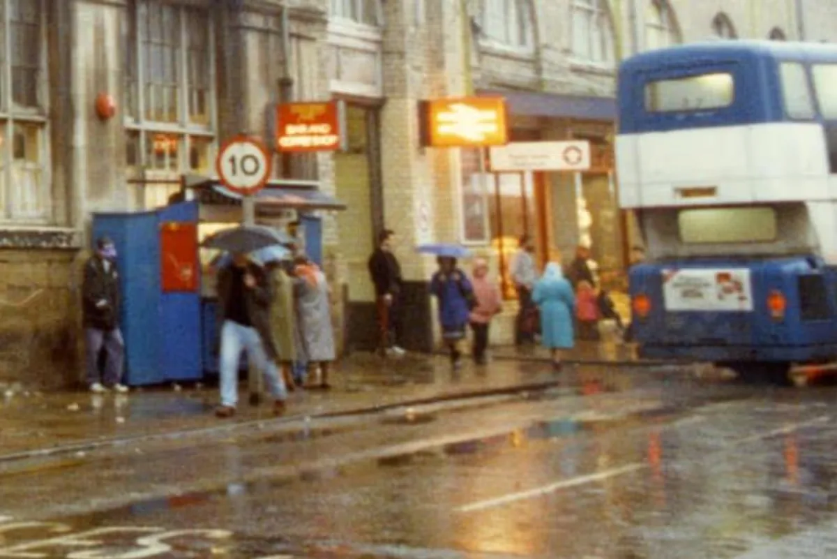 A 1990s Hull night out